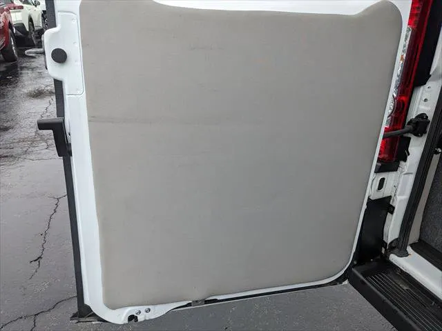 Ram Cargo Van photo 16
