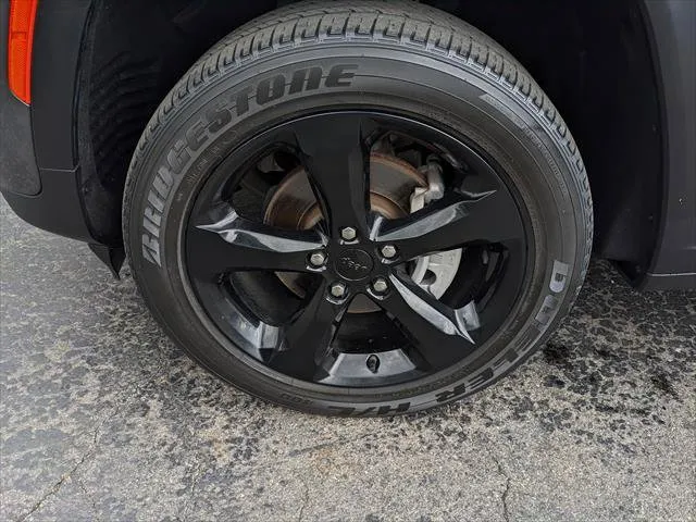 2023 Jeep Grand Cherokee Altitude - Photo 8