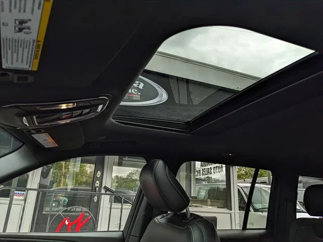 2023 Jeep Grand Cherokee Altitude - Photo 12