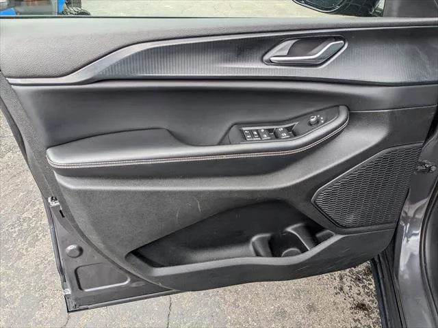 2023 Jeep Grand Cherokee Altitude - Photo 11