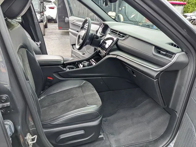 2023 Jeep Grand Cherokee Altitude - Photo 20