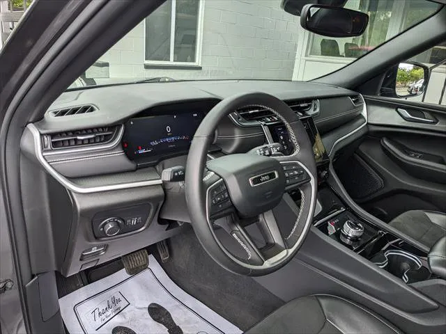2023 Jeep Grand Cherokee Altitude - Photo 10