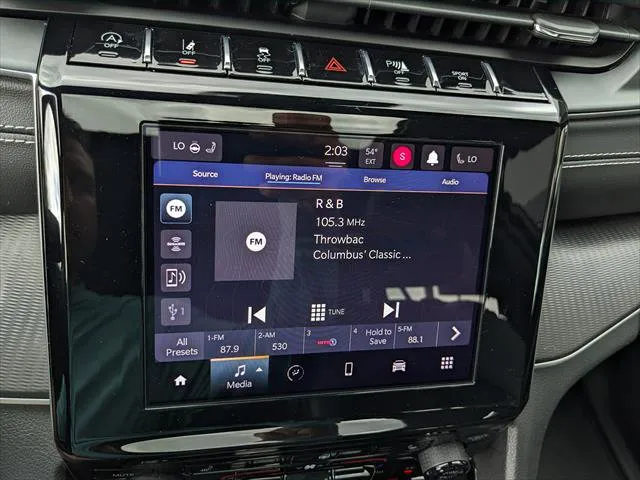 2023 Jeep Grand Cherokee Altitude - Photo 23