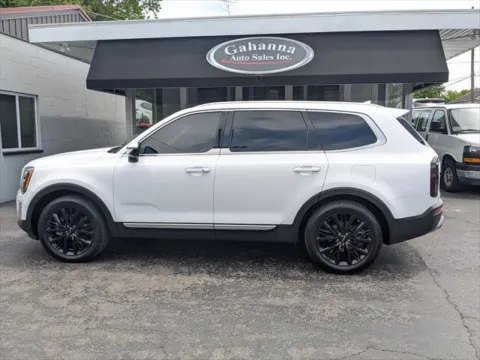 Photos of 2022 Kia Telluride SX for sale in Gahanna, OH at Gahanna Auto Sales