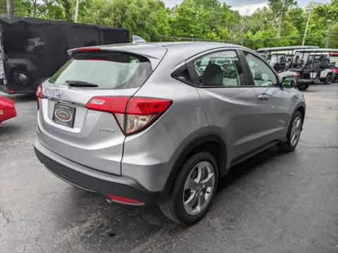 More photos of 2022 Honda HR-V LX at Gahanna Auto Sales, OH