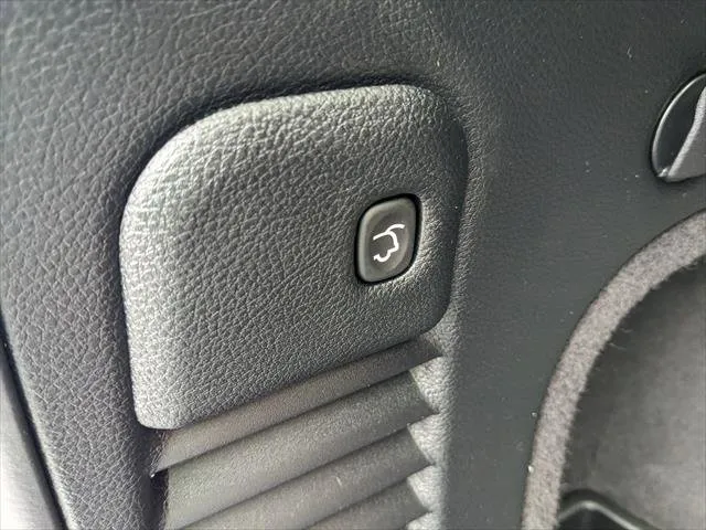 Jeep Grand Cherokee photo 15