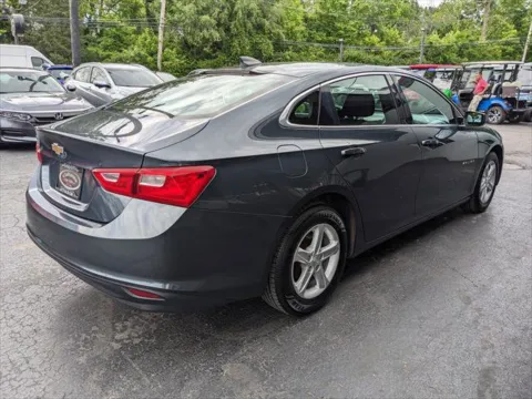 More photos of 2020 Chevrolet Malibu LS at Gahanna Auto Sales, OH