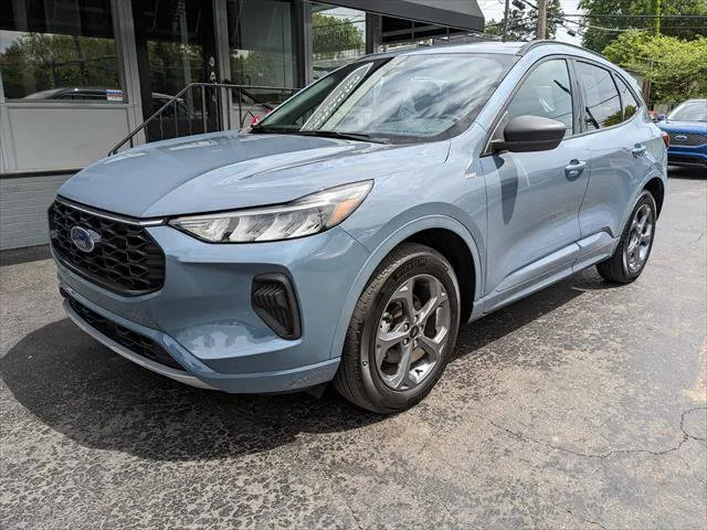 Gray 2024 Ford Escape ST-Line for sale in Gahanna, OH