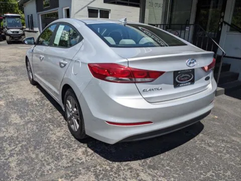 Another view of 2018 Hyundai Elantra SEL for sale in Gahanna, OH at Gahanna Auto Sales