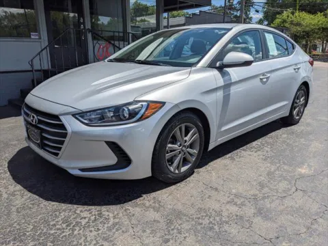 Silver 2018 Hyundai Elantra SEL for sale in Gahanna, OH