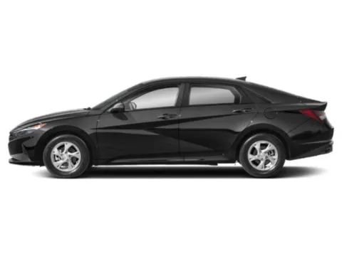 Another view of 2021 Hyundai Elantra SE for sale in Gahanna, OH at Gahanna Auto Sales