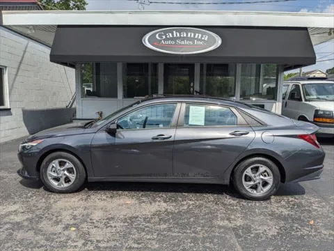 Photos of 2021 Hyundai Elantra SE for sale in Gahanna, OH at Gahanna Auto Sales
