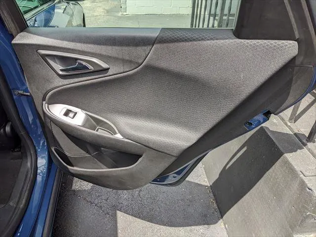 Chevrolet Malibu photo 14