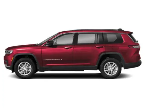 Another view of 2023 Jeep Grand Cherokee L Altitude for sale in Gahanna, OH at Gahanna Auto Sales