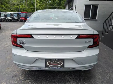 More photos of 2025 Volvo S90 Plus at Gahanna Auto Sales, OH
