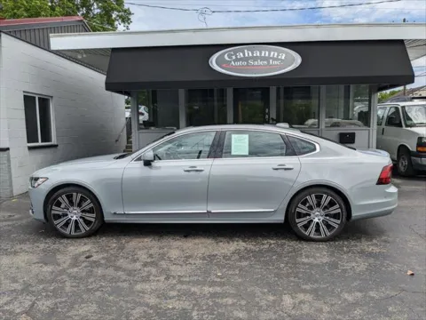 Photos of 2025 Volvo S90 Plus for sale in Gahanna, OH at Gahanna Auto Sales
