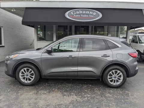 Photos of 2022 Ford Escape SE for sale in Gahanna, OH at Gahanna Auto Sales