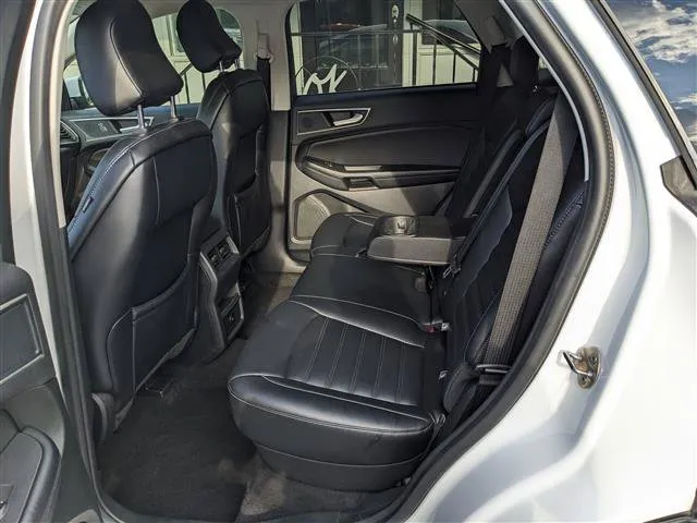 2024 Ford Edge SEL - Photo 11