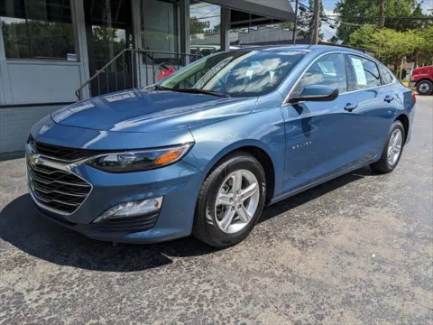 Blue 2024 Chevrolet Malibu LT for sale in Gahanna, OH