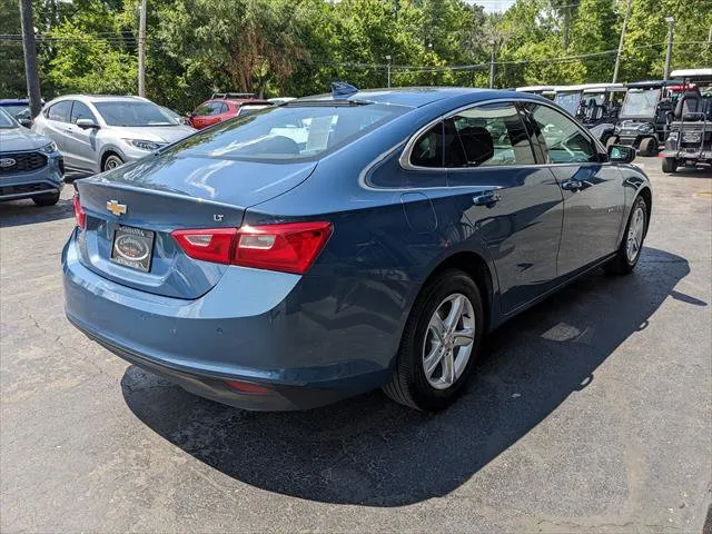 Chevrolet Malibu photo 5