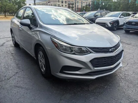 More photos of 2018 Chevrolet Cruze LS at Gahanna Auto Sales, OH