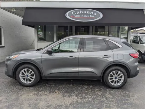 Photos of 2022 Ford Escape SE for sale in Gahanna, OH at Gahanna Auto Sales