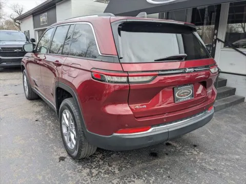 Another view of 2022 Jeep Grand Cherokee Limited for sale in Gahanna, OH at Gahanna Auto Sales