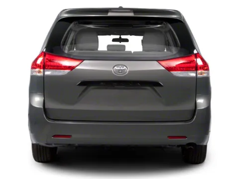 More photos of 2011 Toyota Sienna LE 8-Pass V6 at Gahanna Auto Sales, OH
