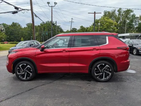 Photos of 2022 Mitsubishi Outlander SEL 2WD for sale in Gahanna, OH at Gahanna Auto Sales