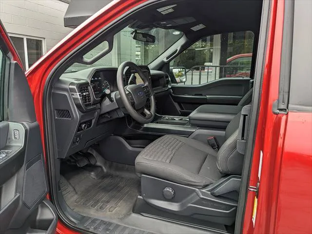 Ford F-150 photo 6