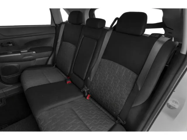 Mitsubishi Outlander Sport photo 13
