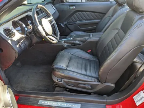More photos of 2014 Ford Mustang V6 Convertible at Gahanna Auto Sales, OH