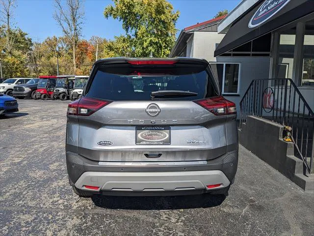Nissan Rogue photo 4