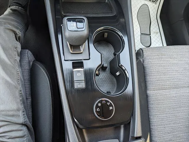 Nissan Rogue photo 11