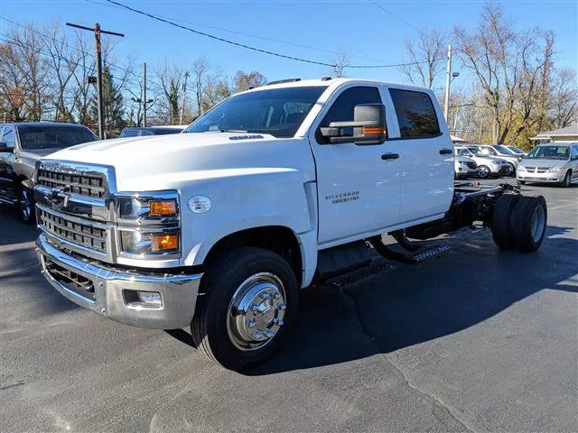 2022 Chevrolet Silverado HD Work Crew Cab 175" WB's photo