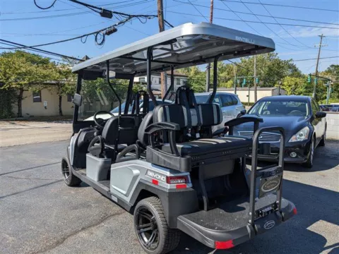 Another view of 2024 BINTELLI BEYOND 6PR LITHIUM 105-AH for sale in Gahanna, OH at Gahanna Auto Sales