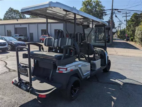 More photos of 2024 BINTELLI BEYOND 6PR LITHIUM 105-AH at Gahanna Auto Sales, OH