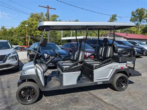 Photos of 2024 BINTELLI BEYOND 6PR LITHIUM 105-AH for sale in Gahanna, OH at Gahanna Auto Sales