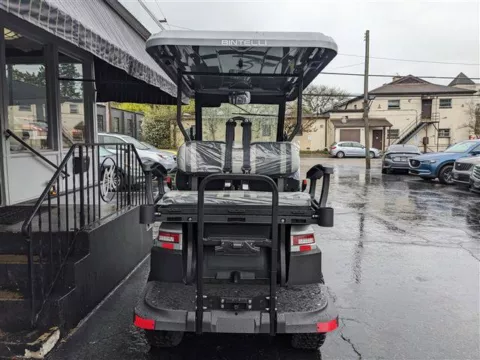 More photos of 2023 BINTELLI BEYOND 4PR LIFTED at Gahanna Auto Sales, OH