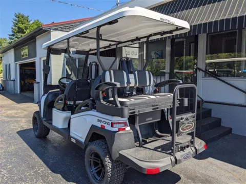 Another view of 2024 BINTELLI BEYOND 6PR LIFTED LITHIUM 105-AH for sale in Gahanna, OH at Gahanna Auto Sales
