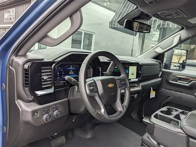 2025 Chevrolet Silverado 2500HD LT - Photo 10