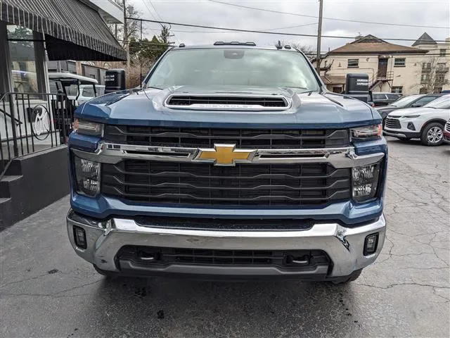 2025 Chevrolet Silverado 2500HD LT - Photo 7