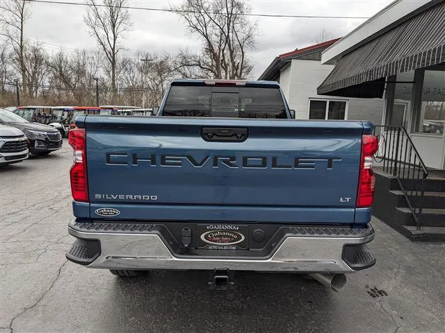 2025 Chevrolet Silverado 2500HD LT - Photo 4