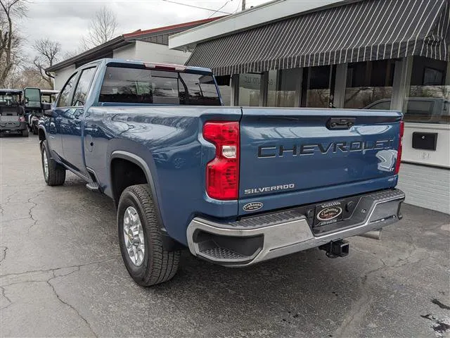 2025 Chevrolet Silverado 2500HD LT - Photo 3