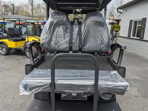More photos of 2025 BINTELLI BEYOND 4PR LIFTED at Gahanna Auto Sales, OH