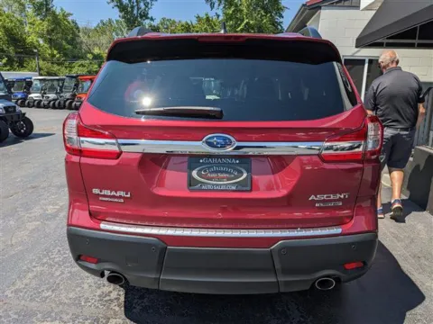 More photos of 2022 Subaru Ascent Limited at Gahanna Auto Sales, OH
