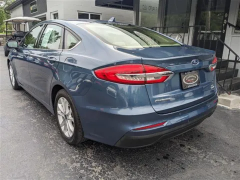 Another view of 2019 Ford Fusion SE for sale in Gahanna, OH at Gahanna Auto Sales