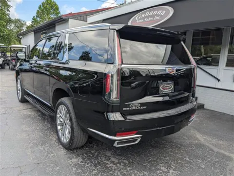 Another view of 2022 Cadillac Escalade ESV Premium Luxury for sale in Gahanna, OH at Gahanna Auto Sales