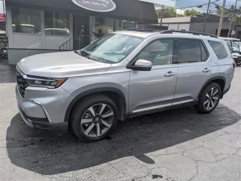 Silver 2024 Honda Pilot Touring for sale in Gahanna, OH