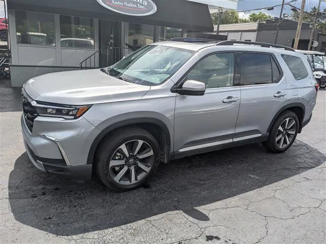 Silver 2024 Honda Pilot Touring for sale in Gahanna, OH